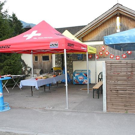 Хостел Sporti Grusch Экстерьер фото